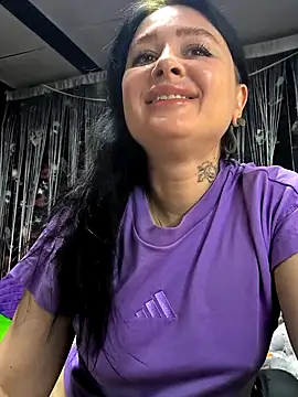 KikiXRed online show from 04-17-26, 04:59