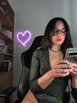 Naughty-Jessie online show from 03-05-26, 09:44