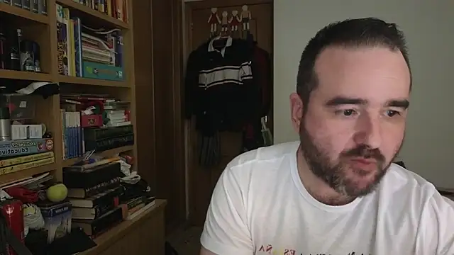 curiosillo83 online show from 04-03-26, 08:40