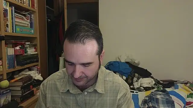 curiosillo83 online show from 04-21-26, 02:56