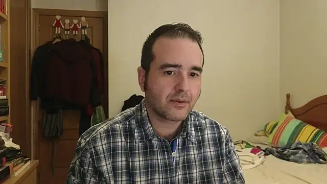 Snapshot of curiosillo83 chatting on 04-22-26, 07:48 curiosillo83 online show from 04-22-26, 07:48