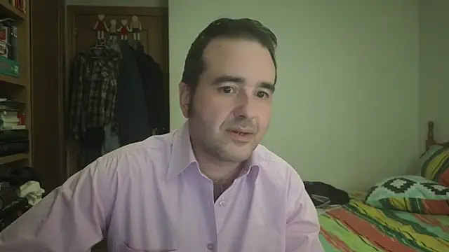 Snapshot of curiosillo83 chatting on 05-13-26, 07:11 curiosillo83 online show from 05-13-26, 07:11