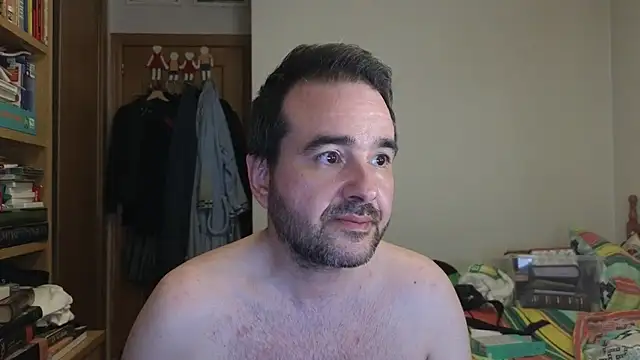 Snapshot of curiosillo83 chatting on 05-25-26, 04:35 curiosillo83 online show from 05-25-26, 04:35