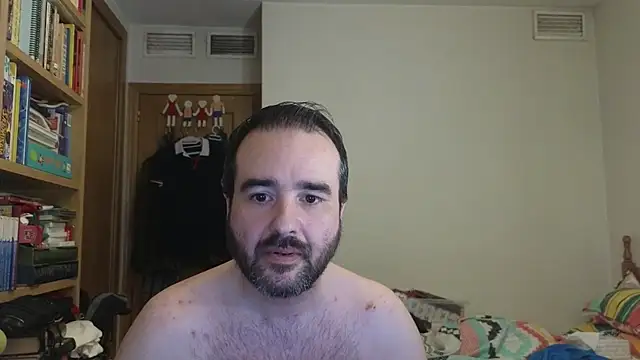 Snapshot of curiosillo83 chatting on 06-08-26, 02:17 curiosillo83 online show from 06-08-26, 02:17