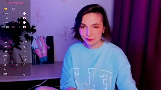 KindHazelHere  online show from 10-23-25, 12:26