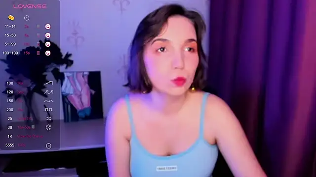 KindHazelHere  online show from 10-31-25, 01:01