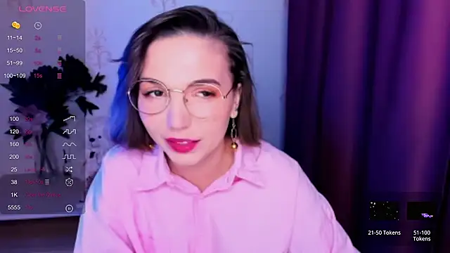 KindHazelHere  online show from 11-07-25, 08:14