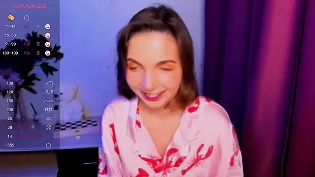 KindHazelHere  online show from 12-15-25, 03:27