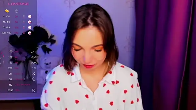 KindHazelHere  online show from 01-08-26, 07:05