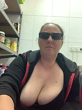 eroticjessitop online show from 03-17-25, 10:38