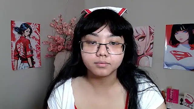 Snapshot of Moertomlly chatting on 11-10-25, 04:11 Moertomlly online show from 11-10-25, 04:11