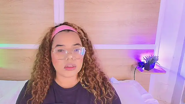  nickypurple  online show from 02-23-26, 07:00