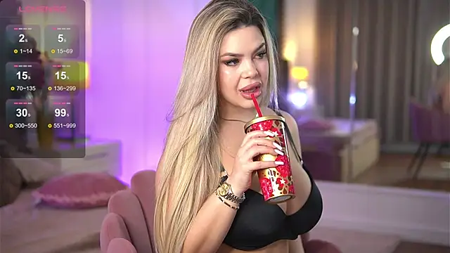 SophieBoobsX online show from 03-04-25, 06:47