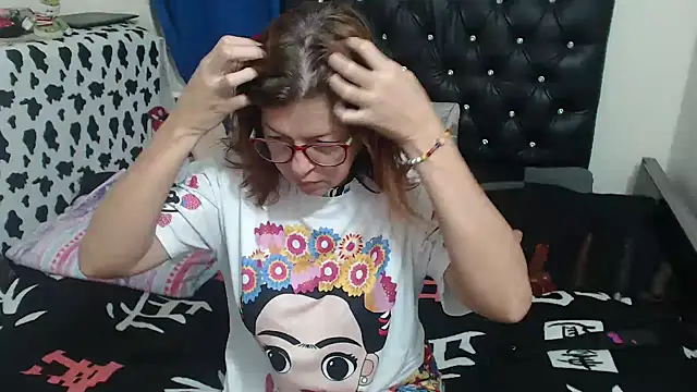 jellyfishhot online show from 11-23-25, 11:04