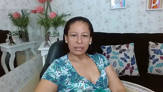 Snapshot of mature_martina chatting on 01-30-25, 10:51 mature martina online show from 01-30-25, 10:51