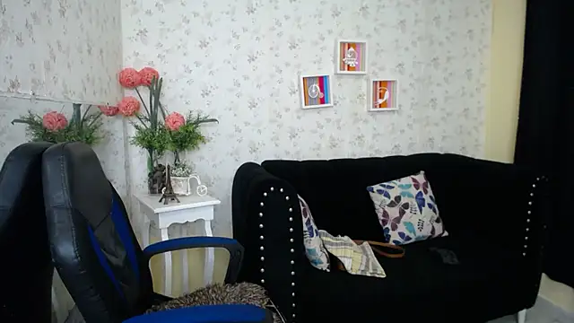 Snapshot of mature_martina chatting on 02-10-25, 12:41 mature martina online show from 02-10-25, 12:41
