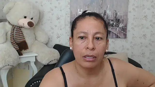 Snapshot of mature_martina chatting on 04-30-26, 10:54 mature martina online show from 04-30-26, 10:54
