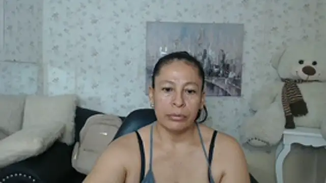 Snapshot of mature_martina chatting on 06-04-26, 10:49 mature martina online show from 06-04-26, 10:49