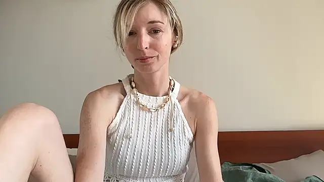 ivankai  online show from 01-10-26, 03:08