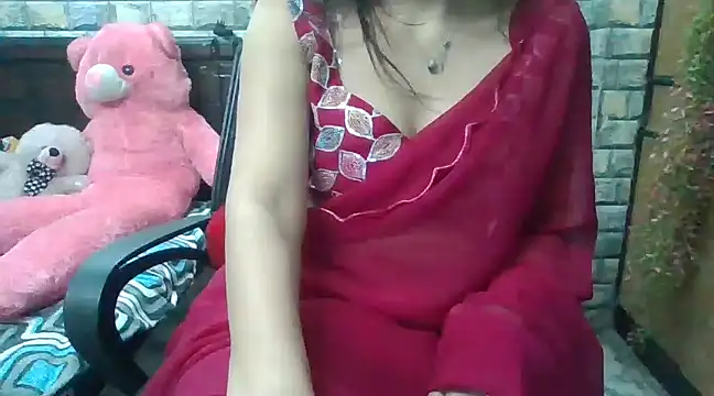 Snapshot of Sexy_iknoor chatting on 01-15-25, 04:57 Sexy iknoor online show from 01-15-25, 04:57