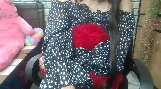 Snapshot of Sexy_iknoor chatting on 01-18-25, 11:00 Sexy iknoor online show from 01-18-25, 11:00