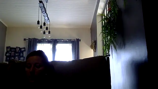 Snapshot of feline27 chatting on 03-16-26, 02:32 feline27 online show from 03-16-26, 02:32