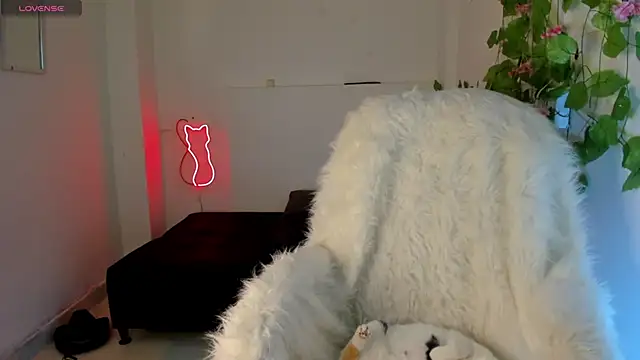 Nanami 19 online show from 02-05-25, 10:44