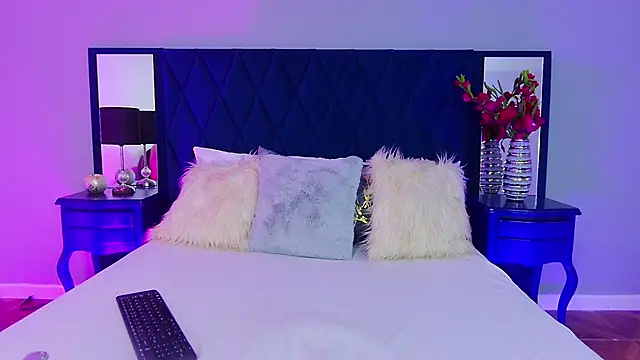 Snapshot of Margaret_Saunders chatting on 01-10-25, 06:49 Margaret Saunders online show from 01-10-25, 06:49