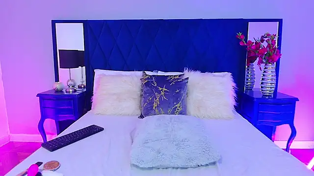 Snapshot of Margaret_Saunders chatting on 02-12-25, 10:15 Margaret Saunders online show from 02-12-25, 10:15