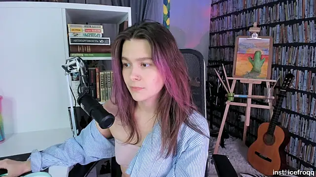 Snapshot of icefroqq chatting on 12-04-24, 09:35 icefroqq online show from 12-04-24, 09:35