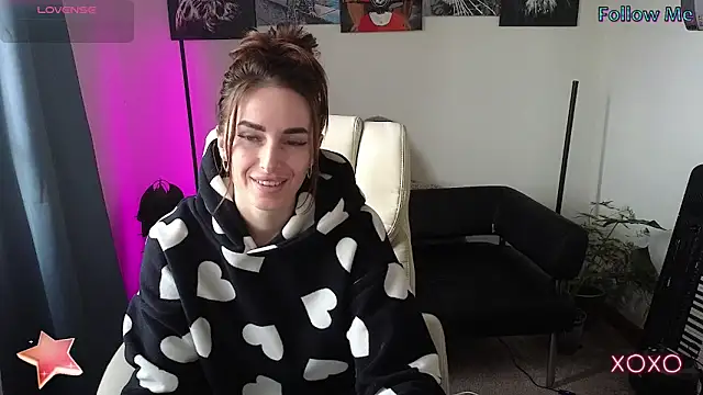 xx adrihanna xx online show from 03-12-25, 06:40