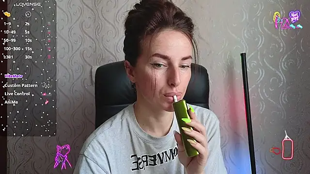 Snapshot of xx_adrihanna_xx chatting on 06-04-26, 07:47 xx adrihanna xx online show from 06-04-26, 07:47