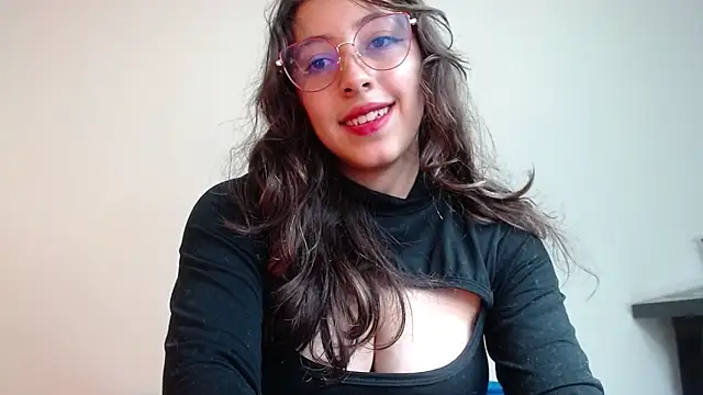 Snapshot of kute_Aliz chatting on 03-21-25, 01:56 kute Aliz online show from 03-21-25, 01:56