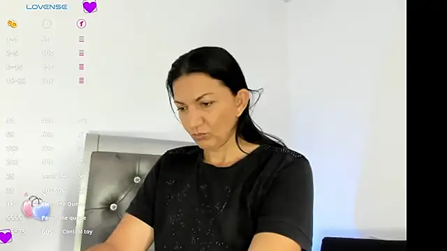 Angelblue  online show from 02-06-25, 08:45