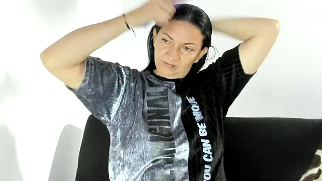 Angelblue  online show from 10-08-25, 02:47