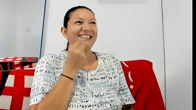 Angelblue  online show from 12-18-25, 02:12