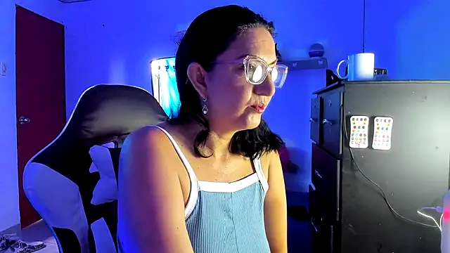 Angelblue  online show from 05-20-26, 02:01