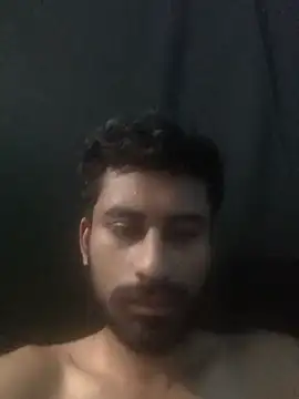 Snapshot of cute_callboyi chatting on 02-01-25, 01:44 cute callboyi online show from 02-01-25, 01:44