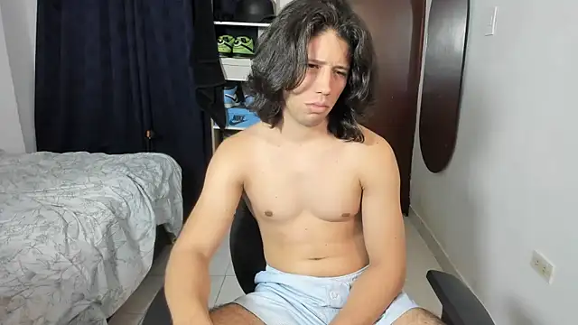 imtonny19 online show from 04-04-26, 02:54