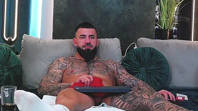 masterkingofmusclee online show from 01-14-25, 12:45