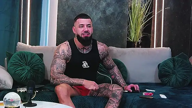 masterkingofmusclee online show from 01-27-25, 06:41