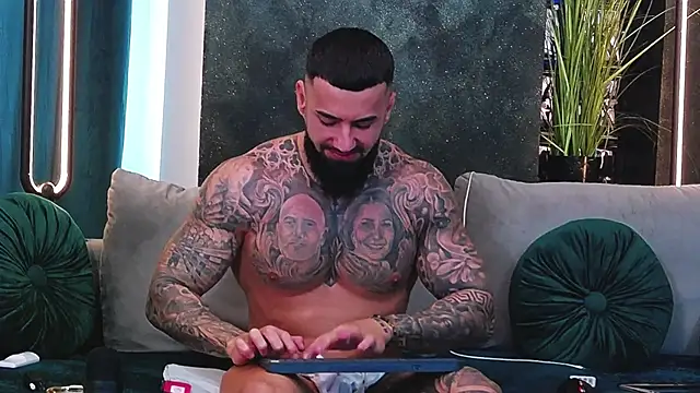 masterkingofmusclee online show from 02-04-25, 10:00