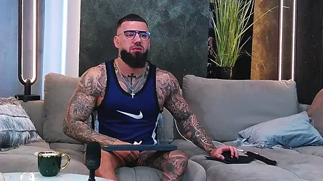 masterkingofmusclee online show from 03-17-25, 07:13