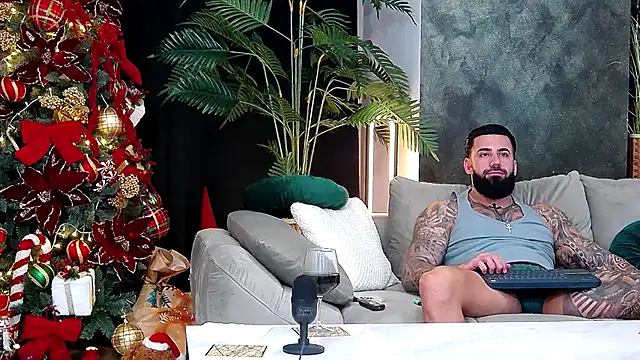 masterkingofmusclee online show from 12-17-25, 09:54