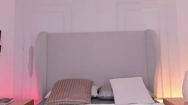 Snapshot of chloe_d chatting on 10-30-25, 11:55 chloe d online show from 10-30-25, 11:55