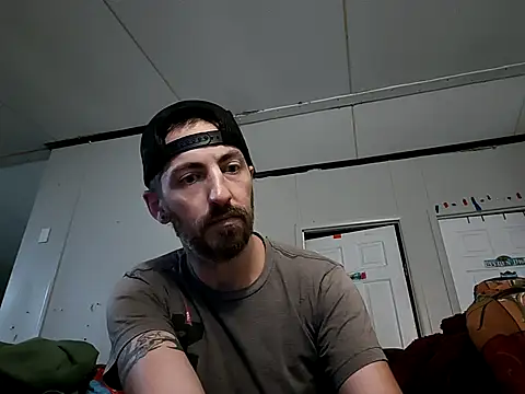 Snapshot of Bi_curious86 chatting on 05-24-26, 12:59 Bi curious86 online show from 05-24-26, 12:59