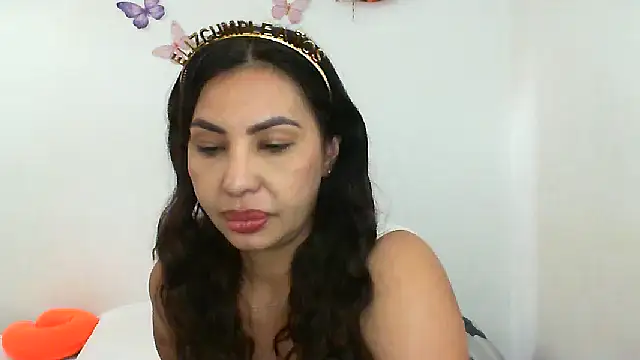 Snapshot of salome__milf chatting on 05-28-26, 07:11 salome milf online show from 05-28-26, 07:11