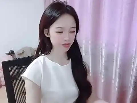 wwcc123 online show from 10-09-25, 03:37