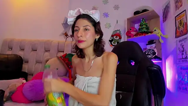 Gorgeous Team online show from 12-18-24, 11:40