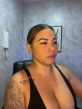 sexyyykloee online show from 02-26-26, 06:01